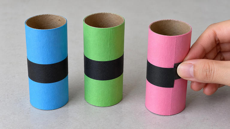 Turn cardboard tubes into the Powerpuff Girls