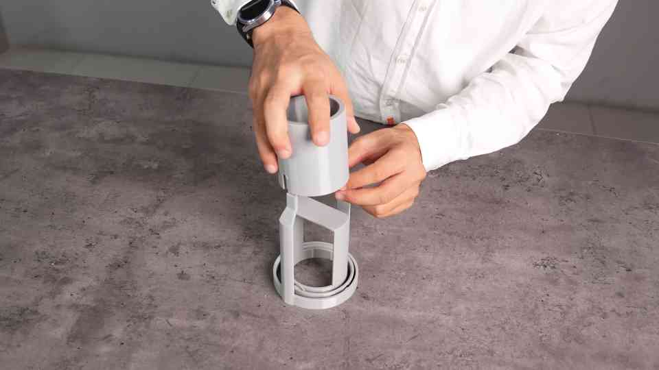 3D printed gimbal cup holder for stable drinks