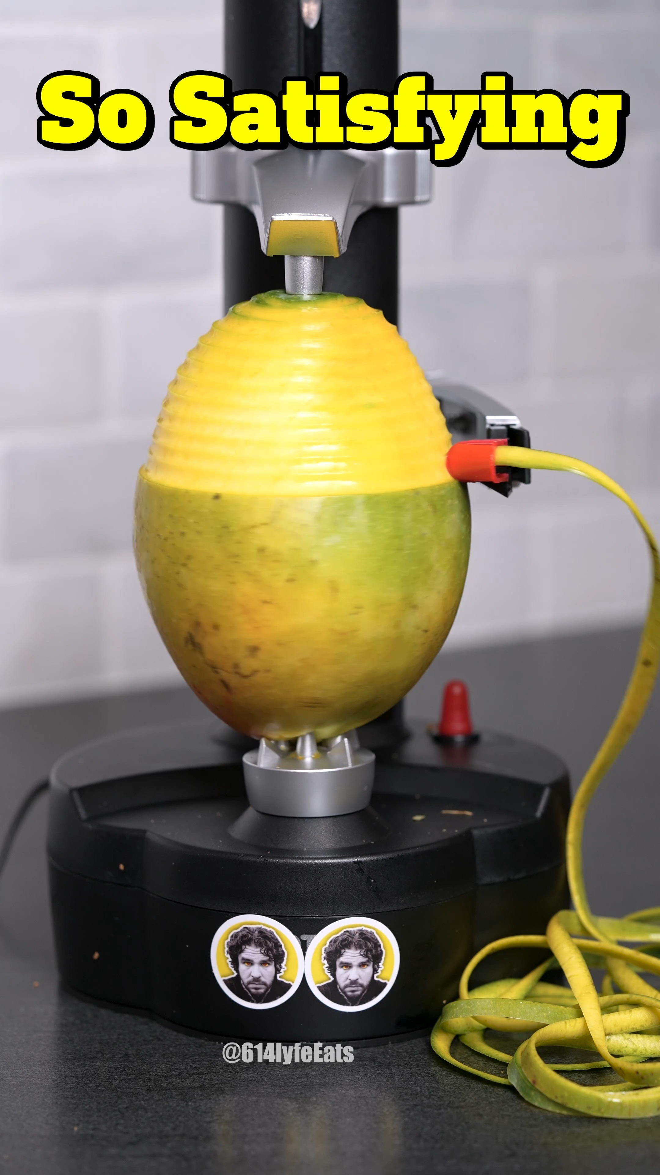 Mango vs. electric peeler