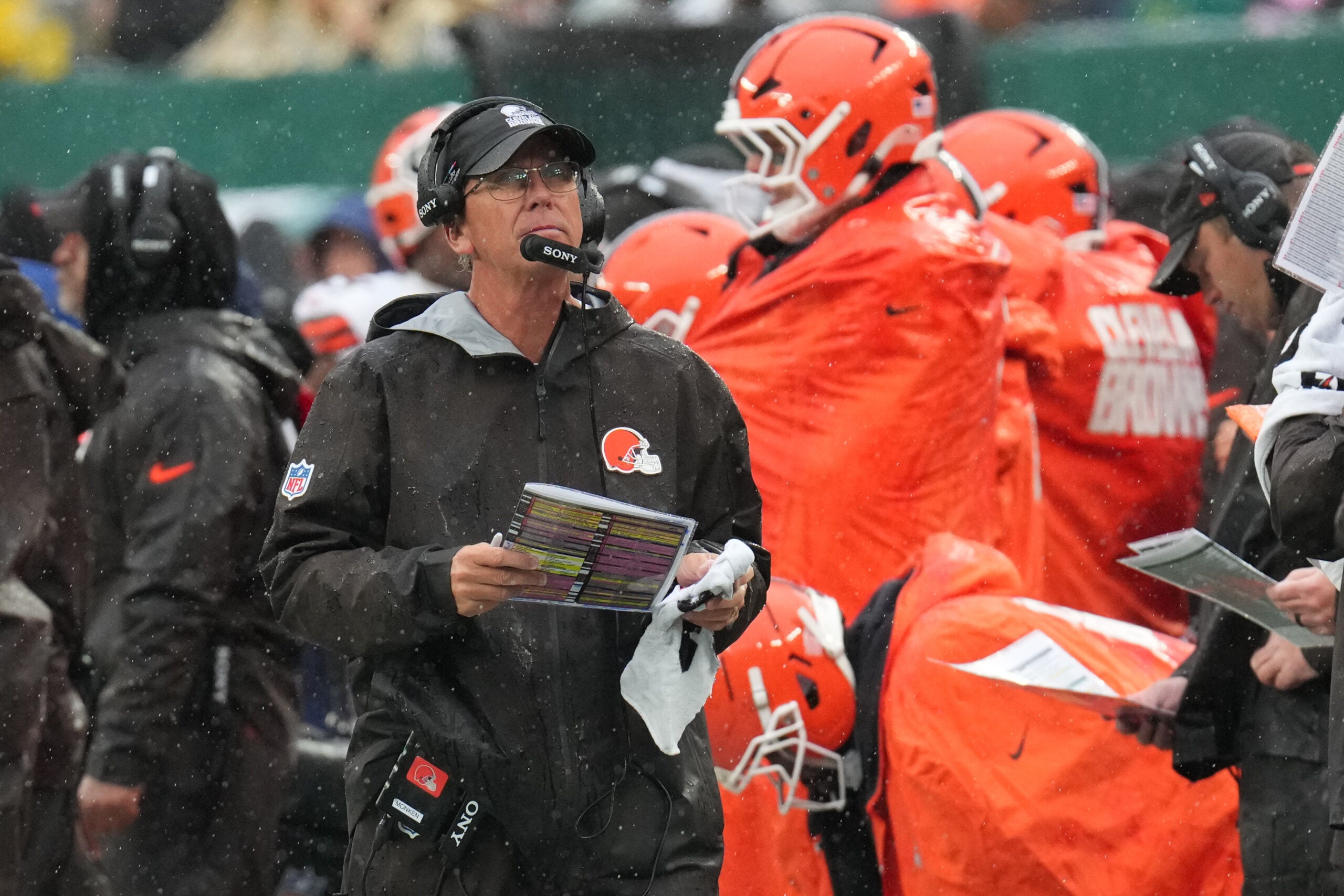 Browns' roster move to start the week looks like a sign that Cleveland ...
