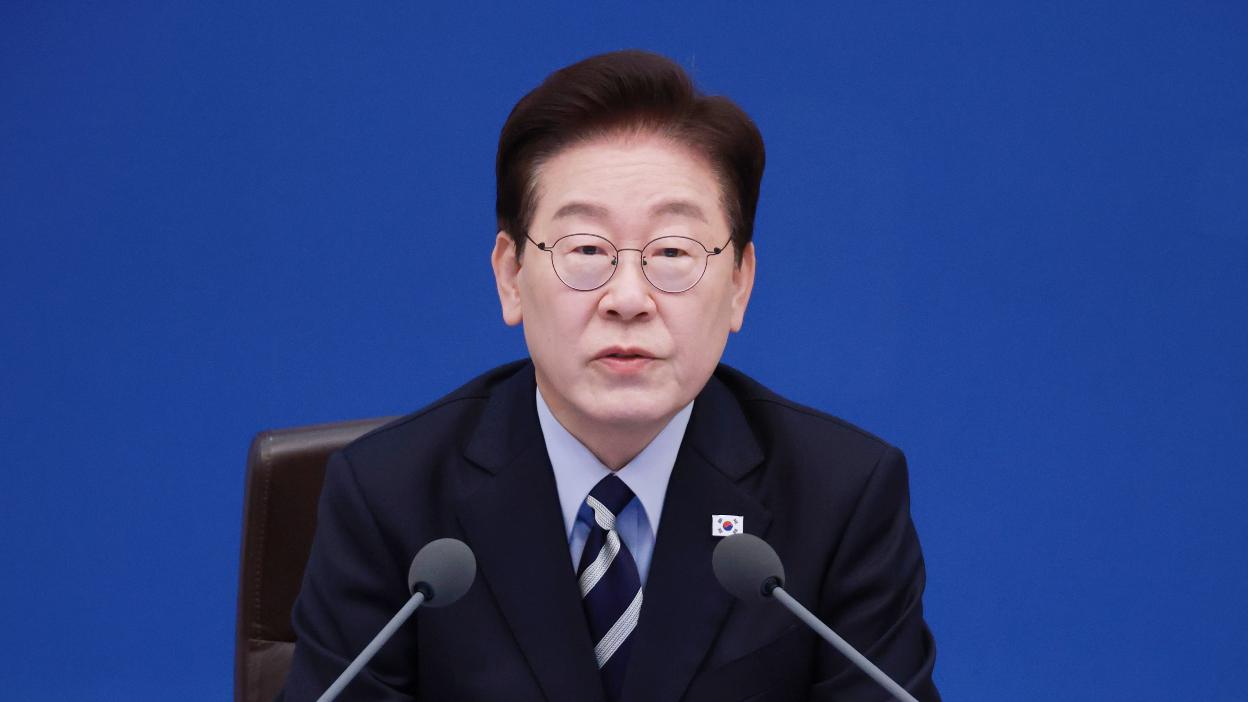 President Lee Jae Myung warns against submissive attitudes in foreign relations