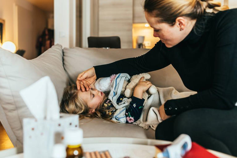 NHS advice on when a child with a cold needs medical attention