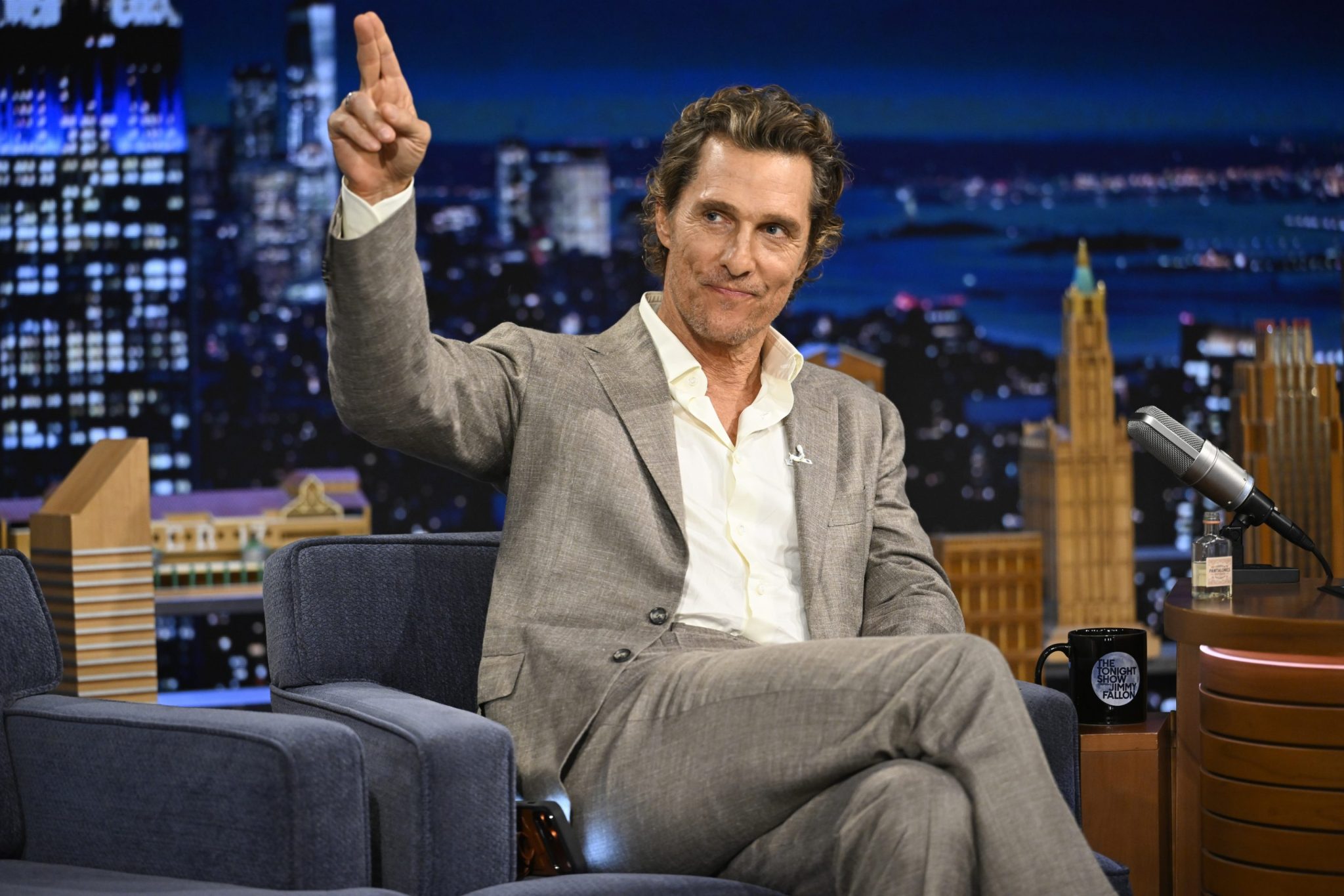 Despite his $200 million success, Matthew McConaughey spent a weekend ...