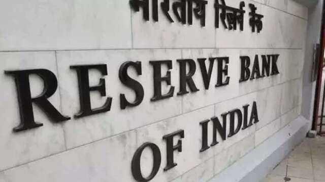 Economists predict continued repo rate hikes amid inflation concerns