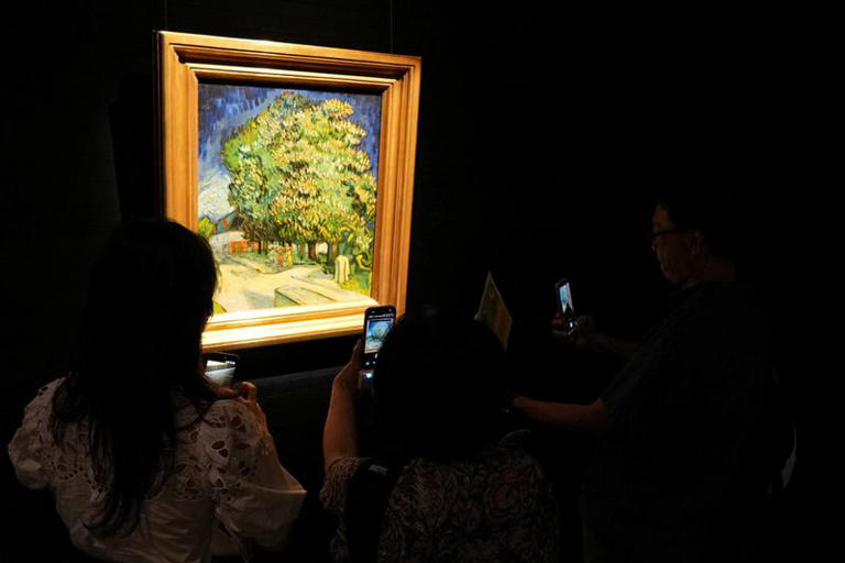 Hundreds queue in Hong Kong to glimpse Van Gogh painting unseen in ...