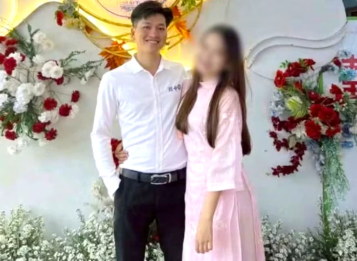Phá cửa ký túc xá, đối tượng vào phòng đâm chết bạn gái