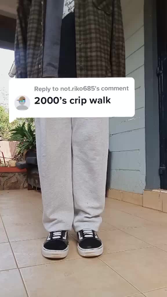 Crip walk tutorial with clean footwork and rhythm
