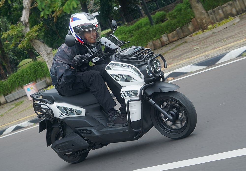 Tampang sangar, larinya enak gak ya? Begini impresi mengendarai ...