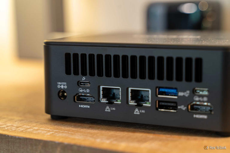Steam Deck's GPU is completely outdated, and this cheap AMD mini PC ...