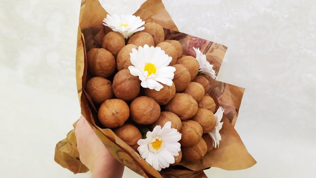 DIY nut bouquet gift in 10 minutes