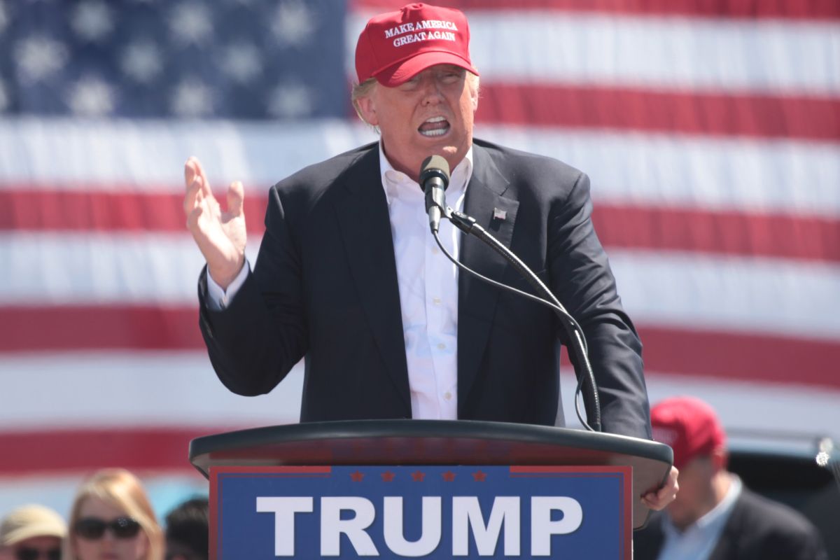 Trump says 'I don't do this with men very often' while recalling ...