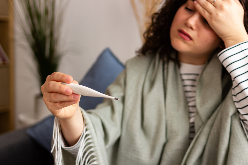 Bauchfellentzündung: 8 typische Symptome einer Peritonitis