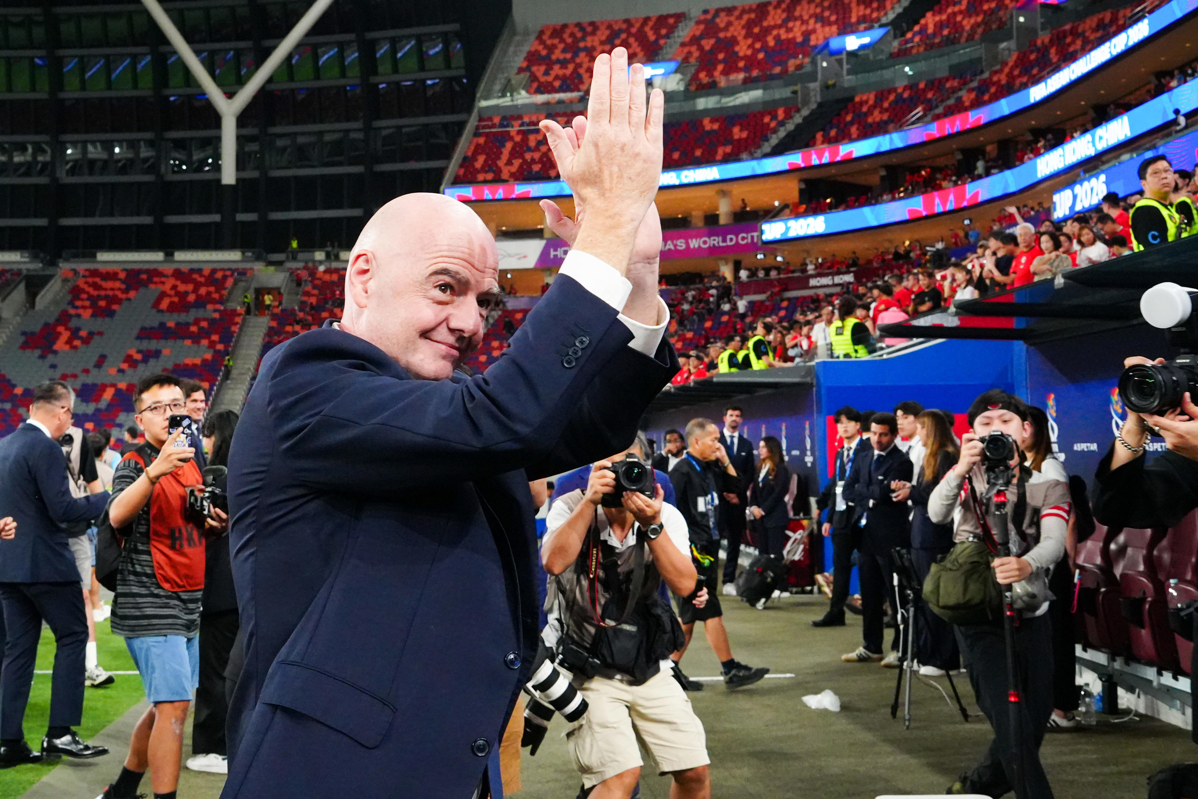 FIFA ontkent verhalen over extra miljoenen Infantino en villa in Miami