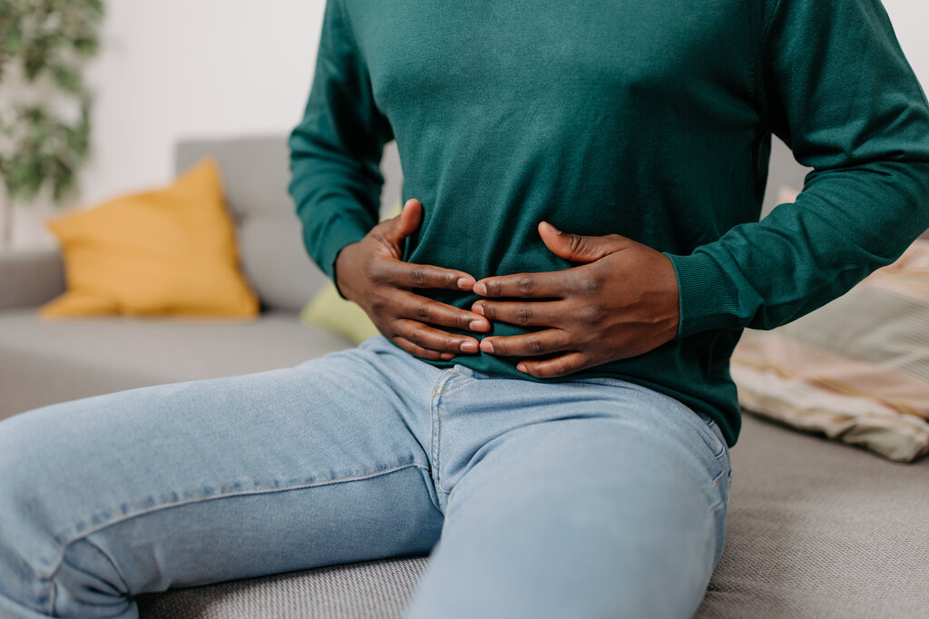 Bauchfellentzündung: 8 typische Symptome einer Peritonitis