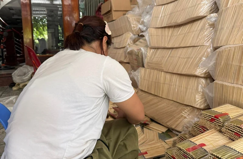 Vụ bé gái bị mẹ kế bạo hành ở Phú Thọ: Thừa nhận đánh con chồng do nóng giận