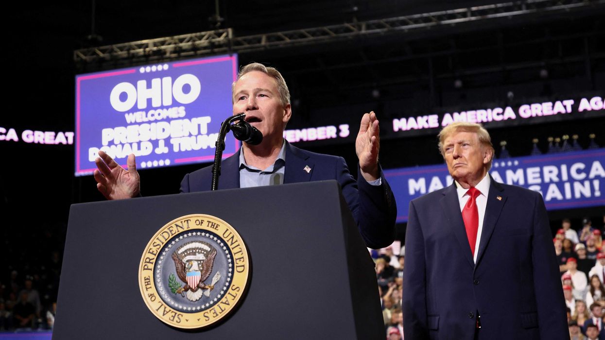 Trump buried in mockery for ogling male senator's rear end