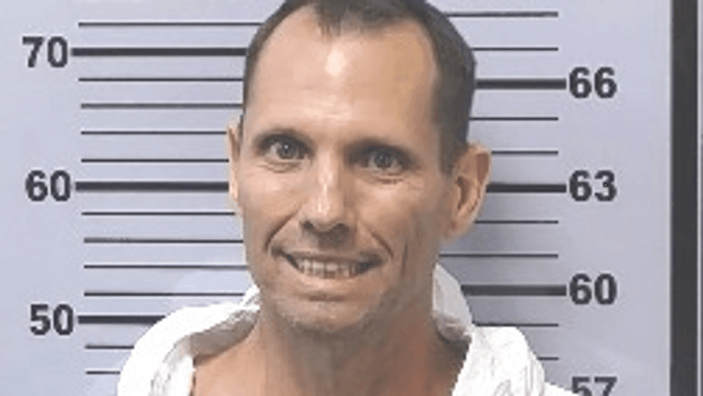 Mobile man arrested after two women found dead inside home