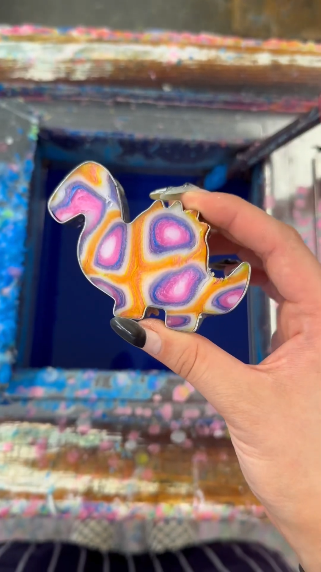 Exploring the satisfying textures of creative wax creations