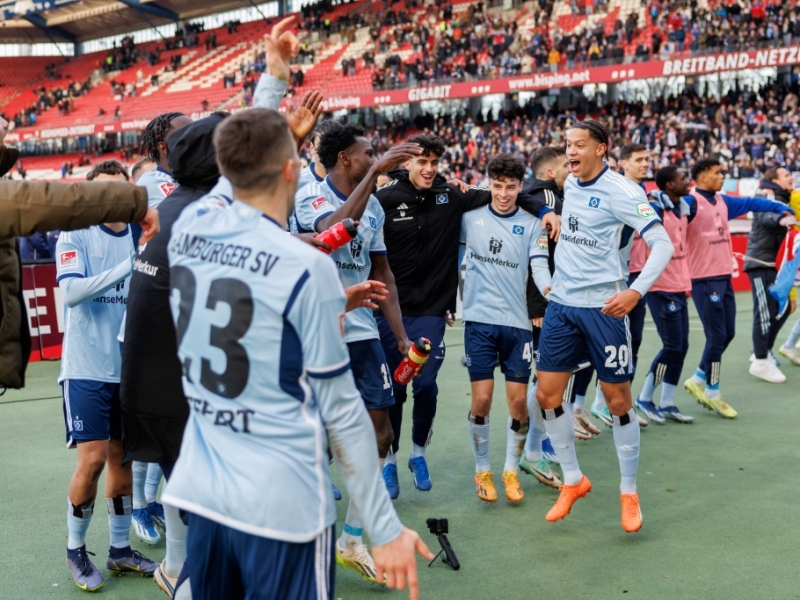 Hamburger SV news: Darum erwähnt Messi HSV-Talent Lotta Wrede im Werbespot