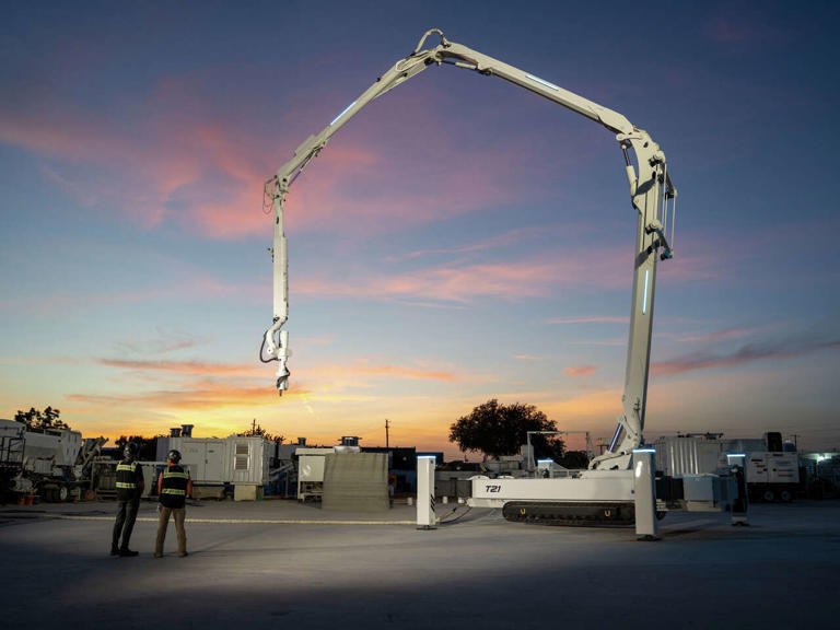 3D-printing startup Icon raises $200 million to deploy robotic ...