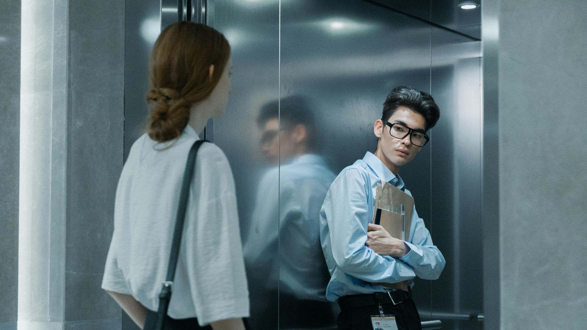 20 things men think are subtle that women absolutely notice