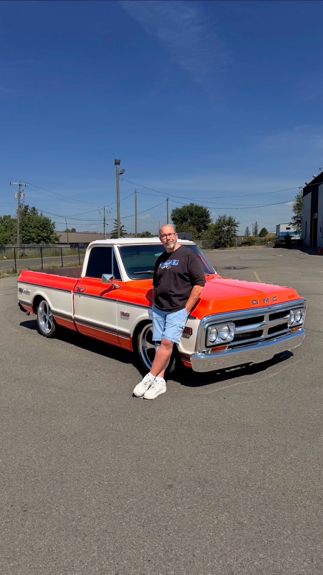 A Closer Look With Classic '70 GMC Sierra Grande Packs 454 big block engine