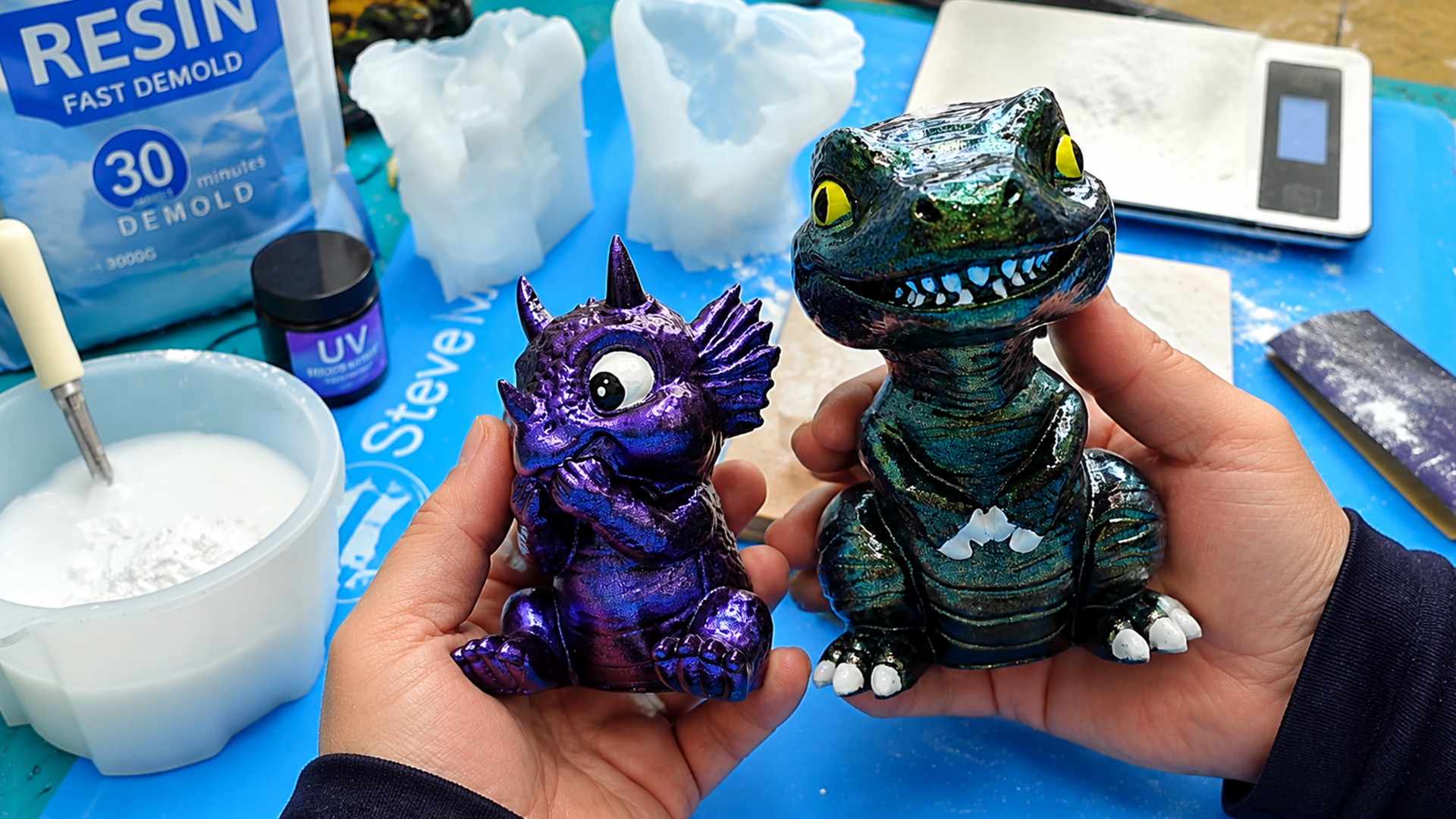 Plain dinosaur figures became iridescent ornaments