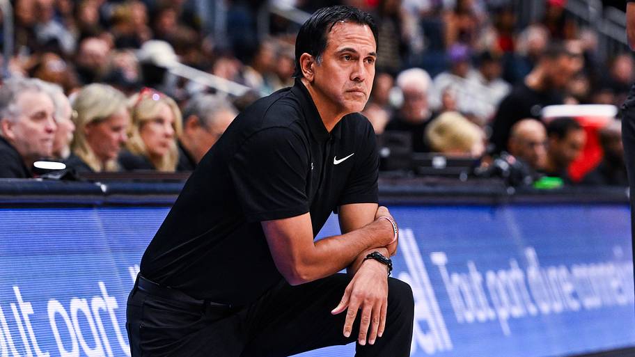 Erik Spoelstra should shift Heat's focus to tough opening week schedule