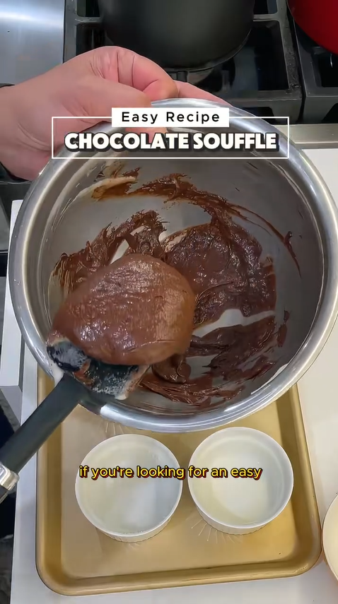 Easy molten chocolate dessert with gooey center