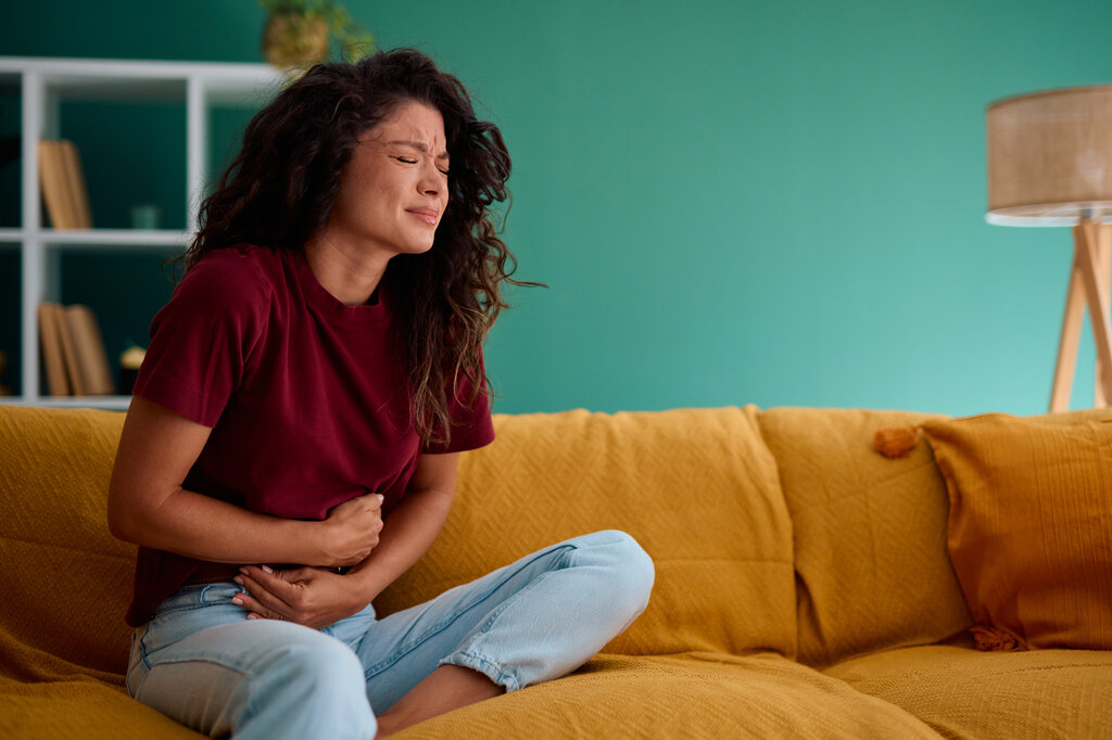 Bauchfellentzündung: 8 typische Symptome einer Peritonitis