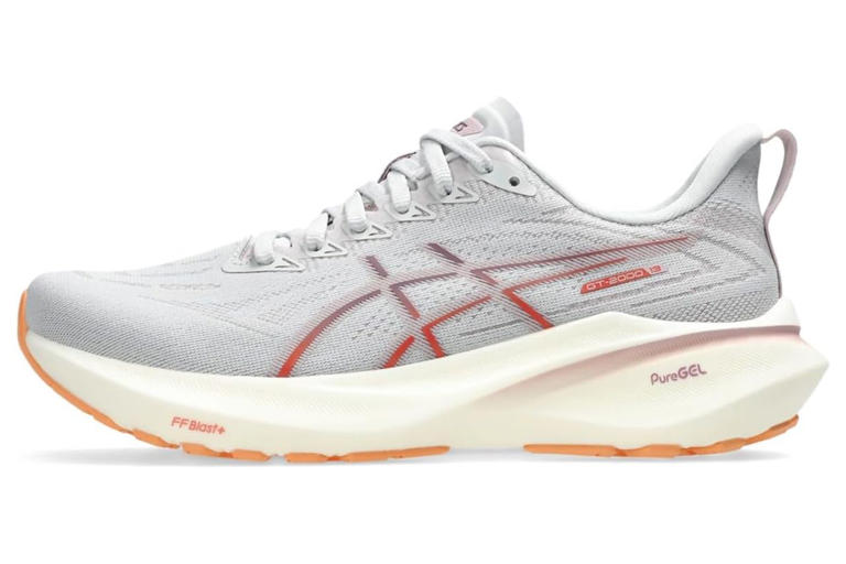 Hoka fans are ditching their go-to sneakers for these Asics that can ...