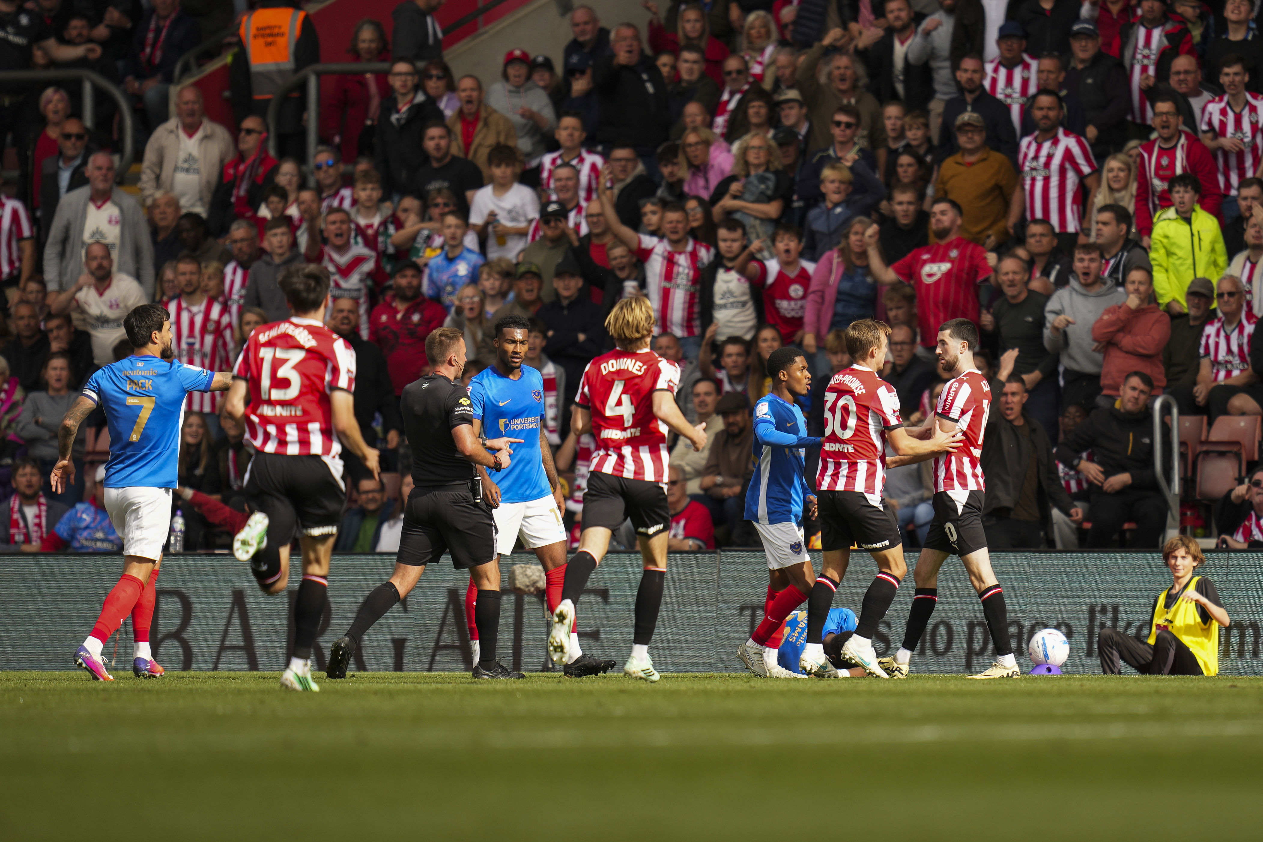 Former Premier League referee and Sky Sports pundits' verdict on key ...