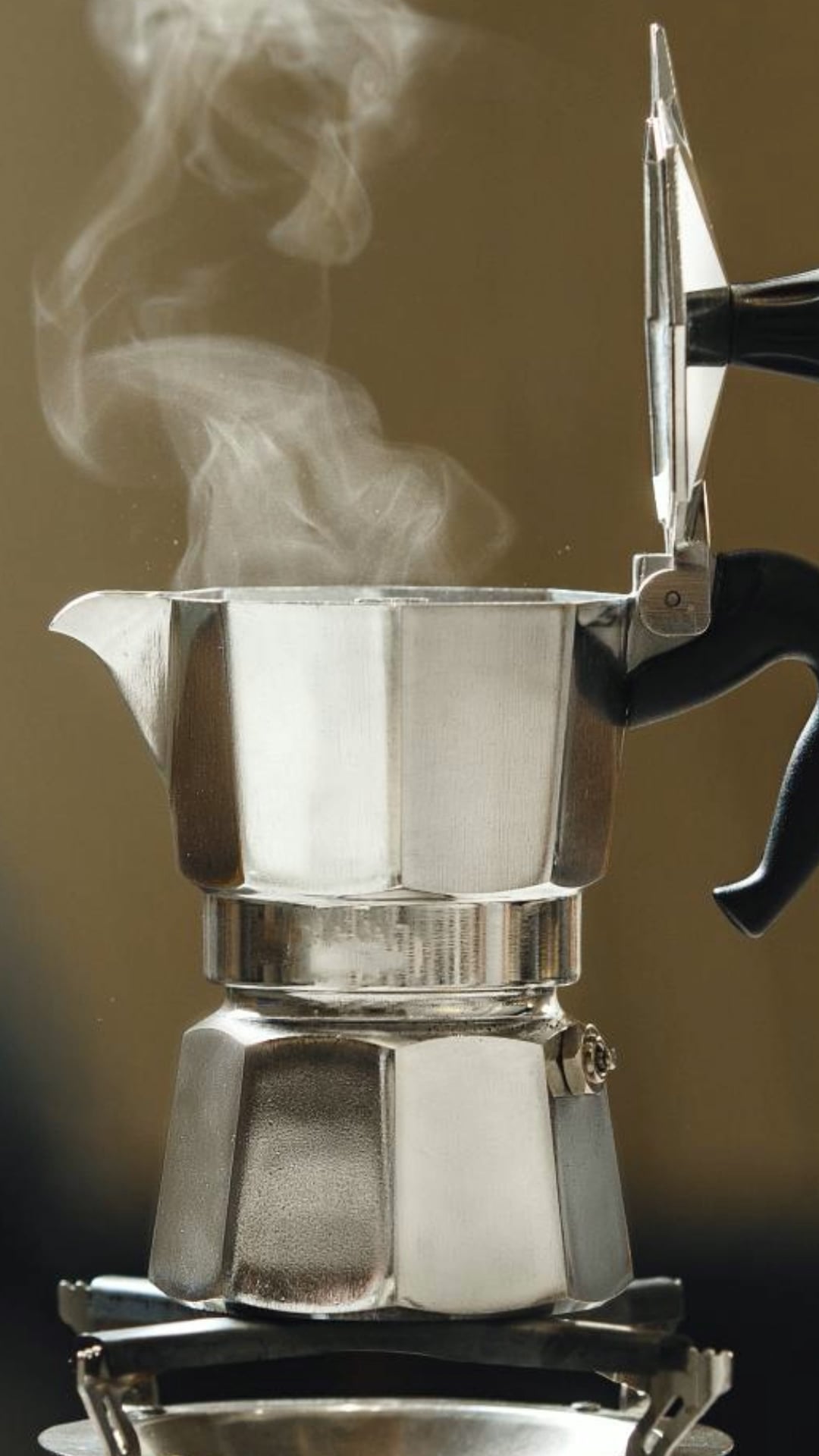 Why moka pots explode: 5 critical brew mistakes