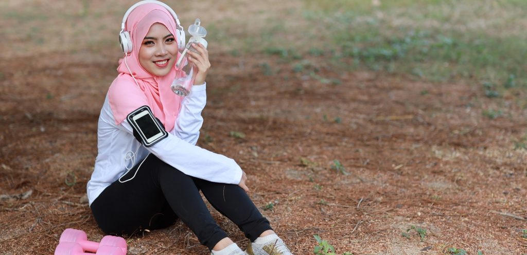 ينصح بممارسة النشاط البدني بانتظام والحفاظ على ترطيب الجسم