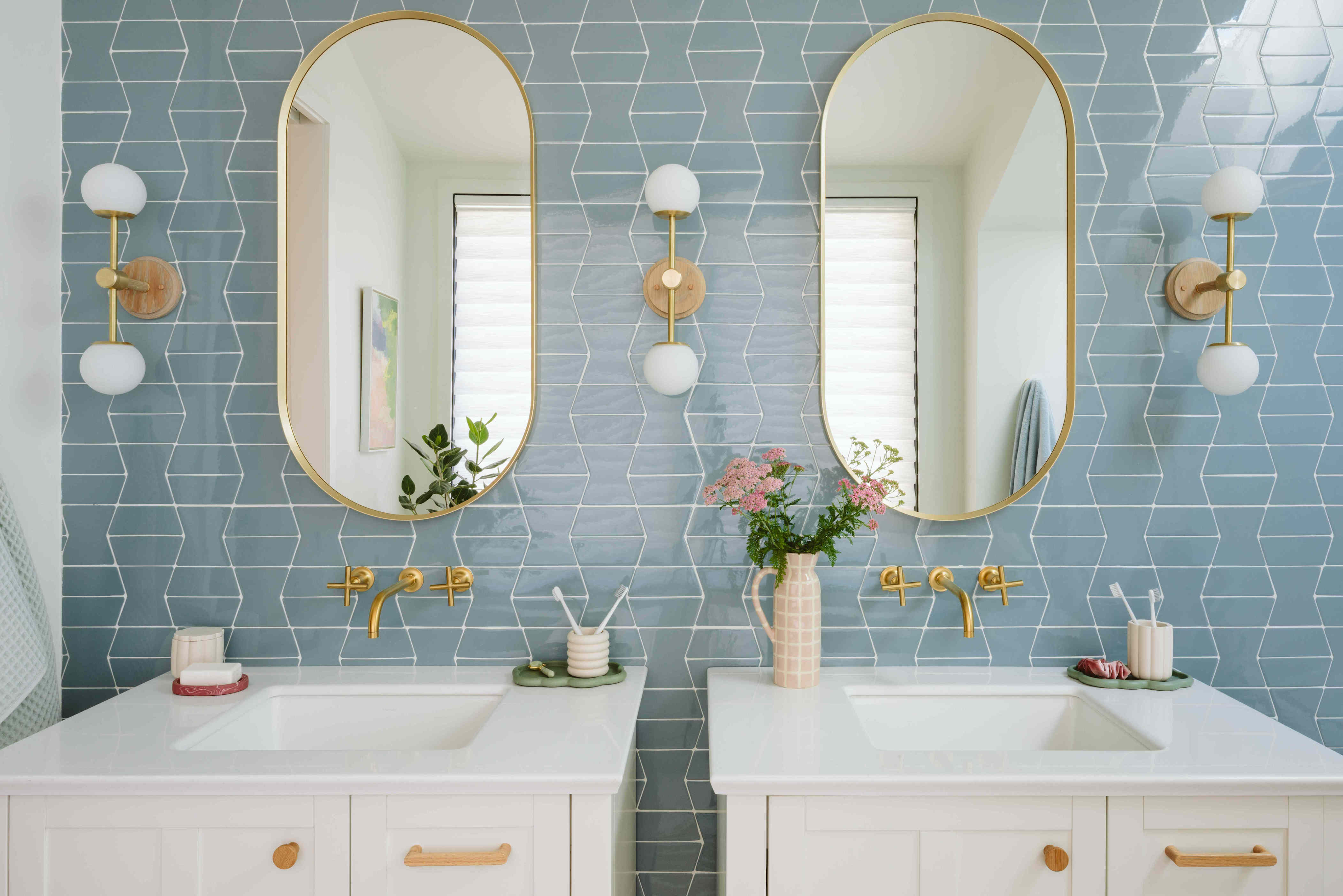 7 bathroom lighting mistakes that could be ruining your daily routine