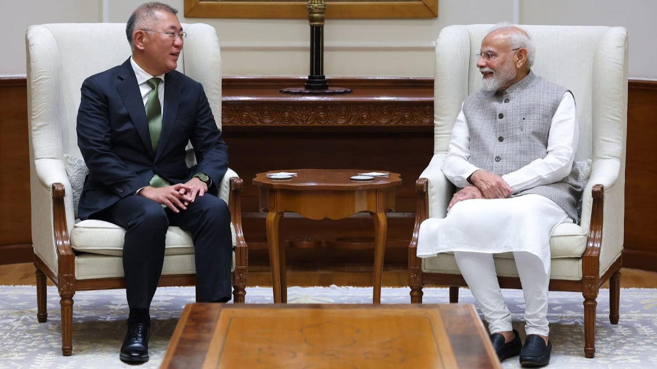 Hyundai Motor Group executive chair meets Prime Minister Modi ...