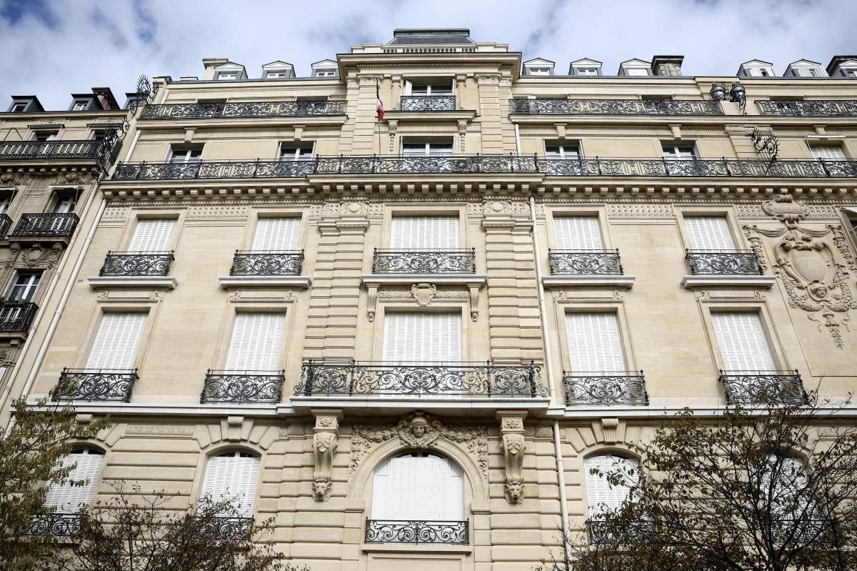 France, EQ. Guinea in standoff over luxury Paris mansion