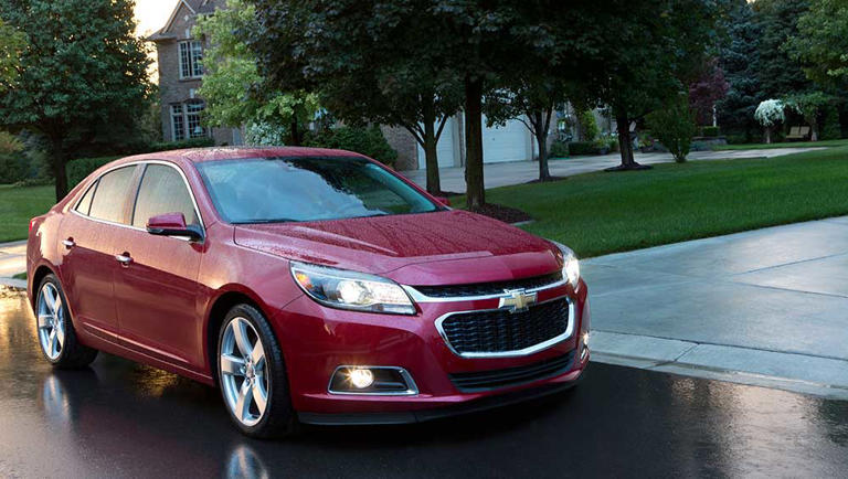 GM's plans to rival Tesla's self-driving on track for 2028, CEO says