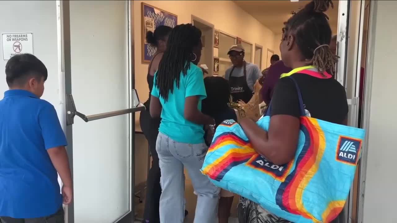 West Palm Beach church serves free hot breakfast to students and families