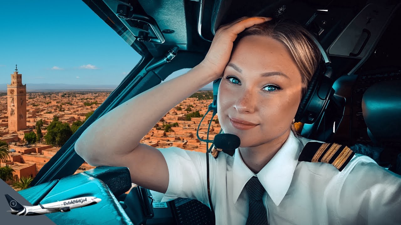 Landing a Boeing 737 in Marrakech | Epic cockpit view over Morocco