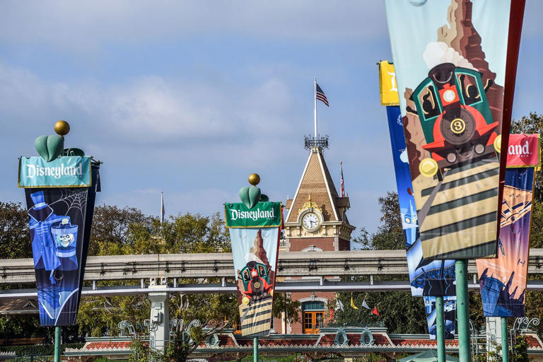 Suspicious Objects Found Near Disneyland Prompts Bomb Squad Response ...