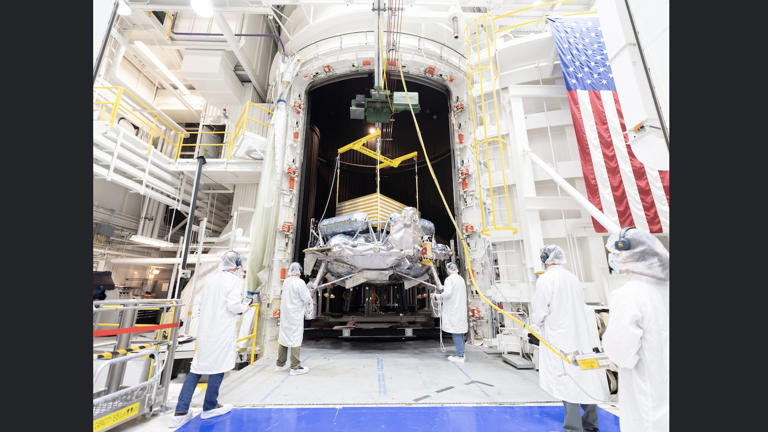 NASA’s moon base plans take a major step forward as a powerful lander ...
