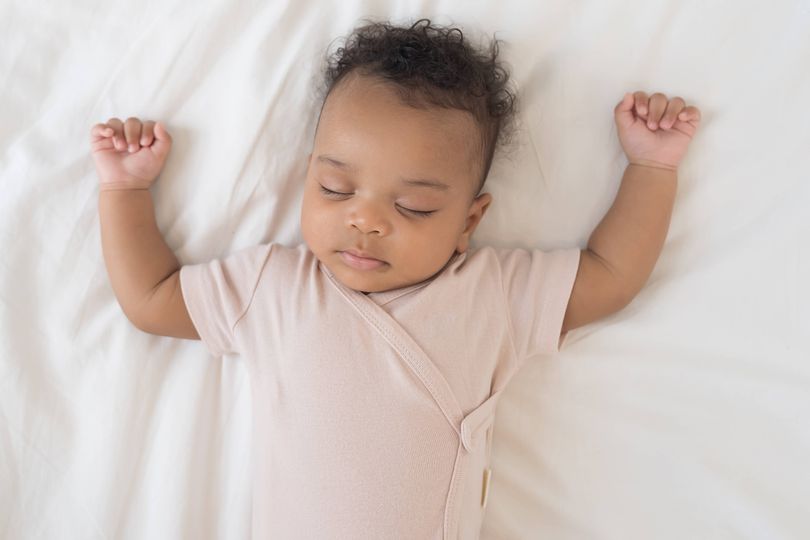 I'm a baby sleep expert and 3 tiny signs indicate your child is cold at ...