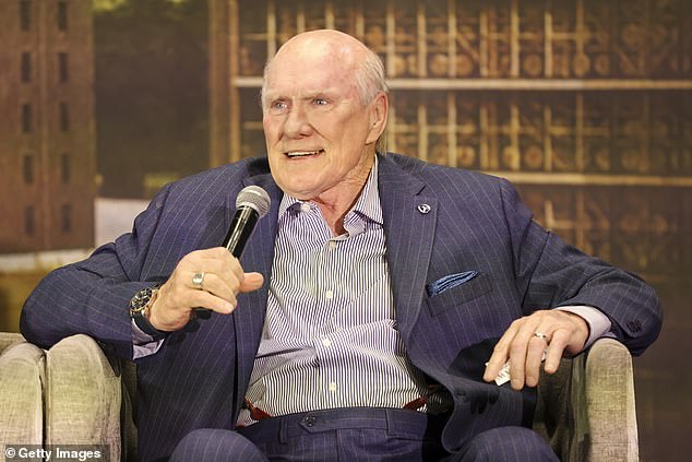 NFL icon Terry Bradshaw opens up on his battle against depression and ...