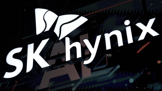 Why are Micron, SK Hynix and Samsung stocks falling? China’s CXMT ...