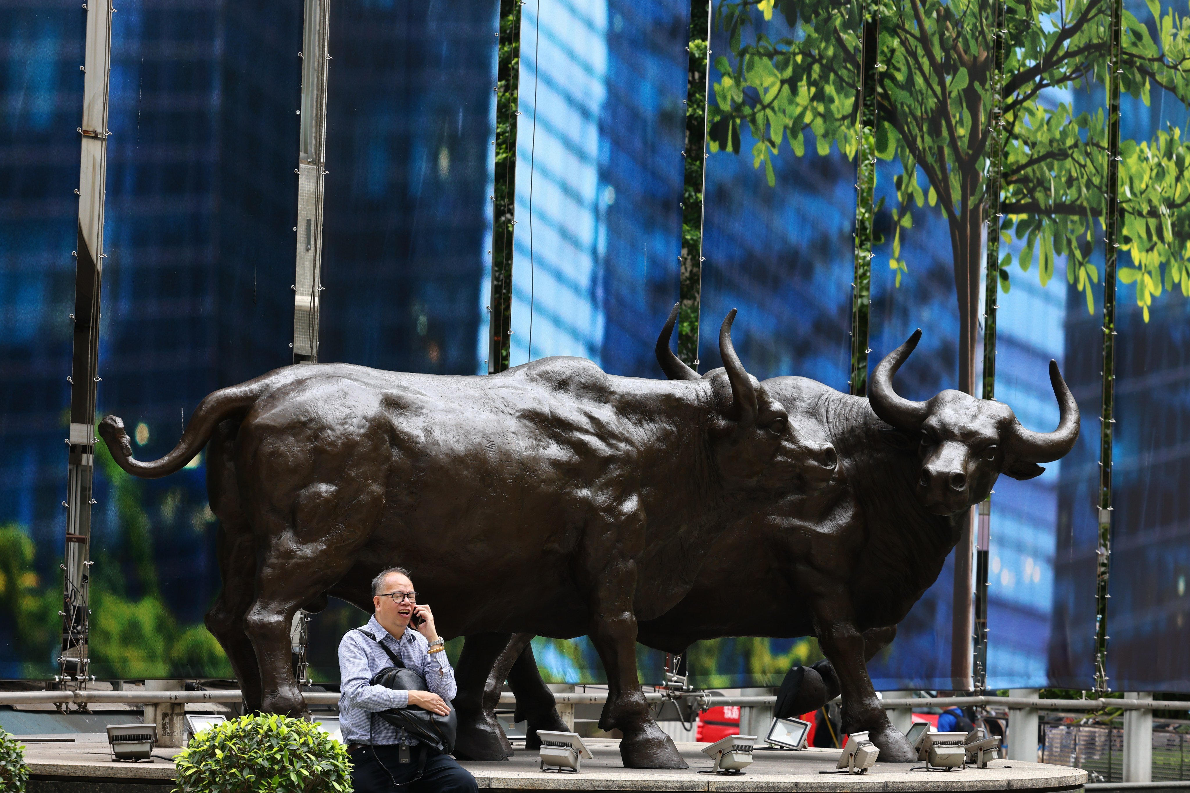Mainland Chinese traders boost Hong Kong stock buying for fourth month ...