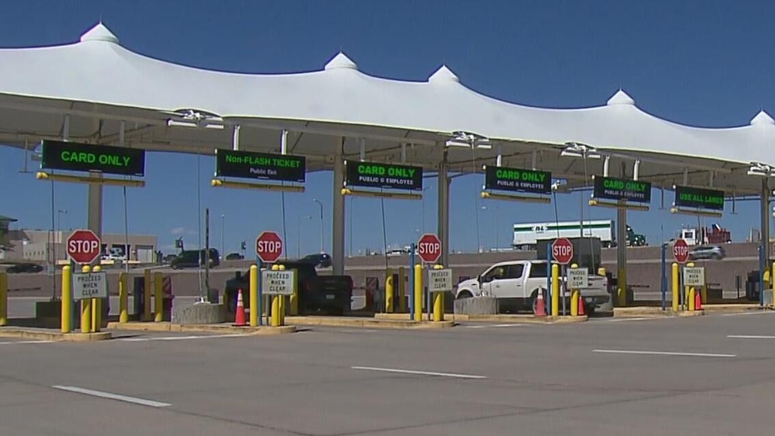 Denver International Airport installs contactless, stopless express pay ...