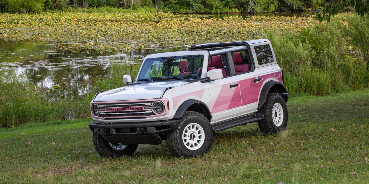 The 2027 Ford Bronco democratizes the Raptor’s twin-turbo V-6, but it ...