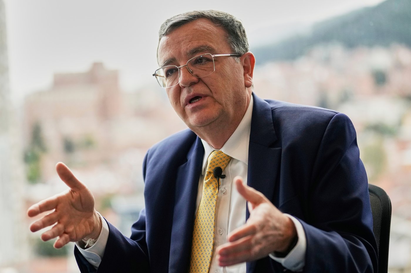 Colombia's peace tribunal says former rebel leaders committed war ...