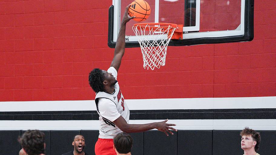 Louisville Cardinals news: Flory Bidunga viral dunk, ACC power rankings ...